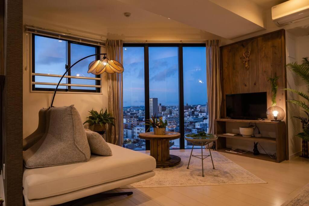 The Penthouse Ginowan Apartment Urasoe Exterior foto