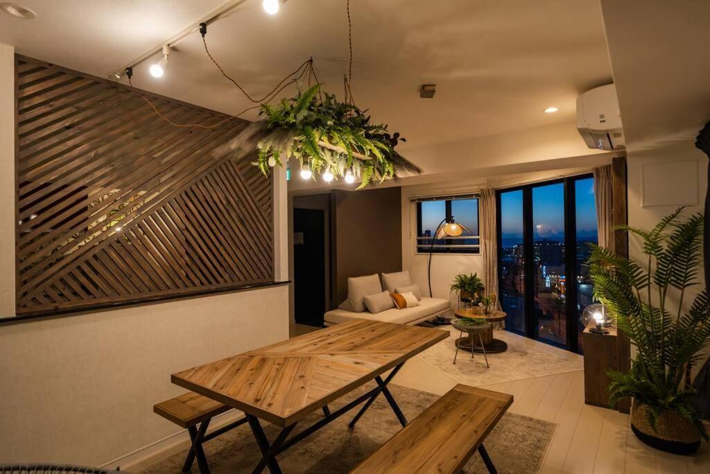 The Penthouse Ginowan Apartment Urasoe Exterior foto